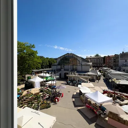 Center Διαμέρισμα *